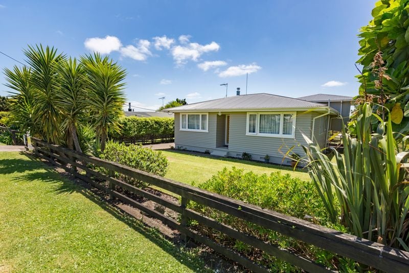21 Kingseat Road, Patumahoe, Pukekohe - Carousel 2