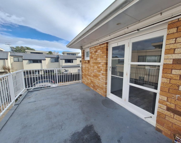 12 Mayfair Street, Tauranga South, Tauranga - Carousel 1