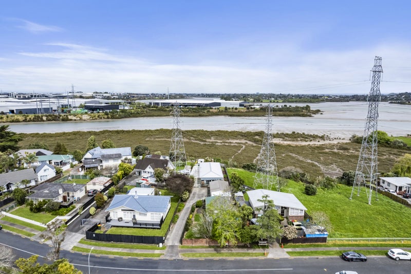 91 Edgewater Drive, Pakuranga, Auckland - Carousel 32