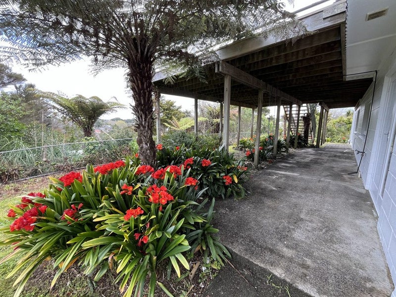25 Dudding Avenue, Northcote, Auckland - Carousel 33