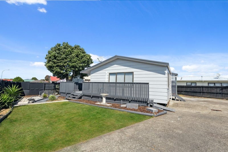 2/12 Templeton Place, Clendon Park, Auckland - Carousel 2
