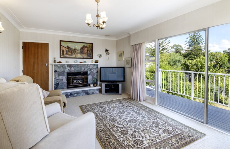 2 Kelly Place, Cockle Bay, Auckland - Carousel 2