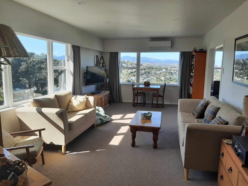 97 Akaroa Drive, Maupuia, Wellington - Carousel 2