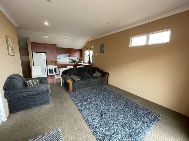 1/2A The Parade, Bucklands Beach, Auckland - Carousel 11