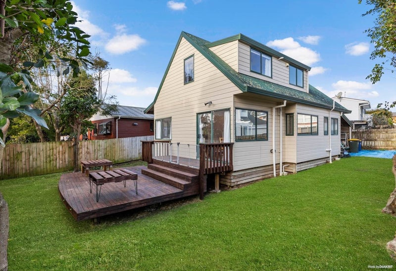 2/470 East Coast Road, Windsor Park, Auckland - Carousel 2