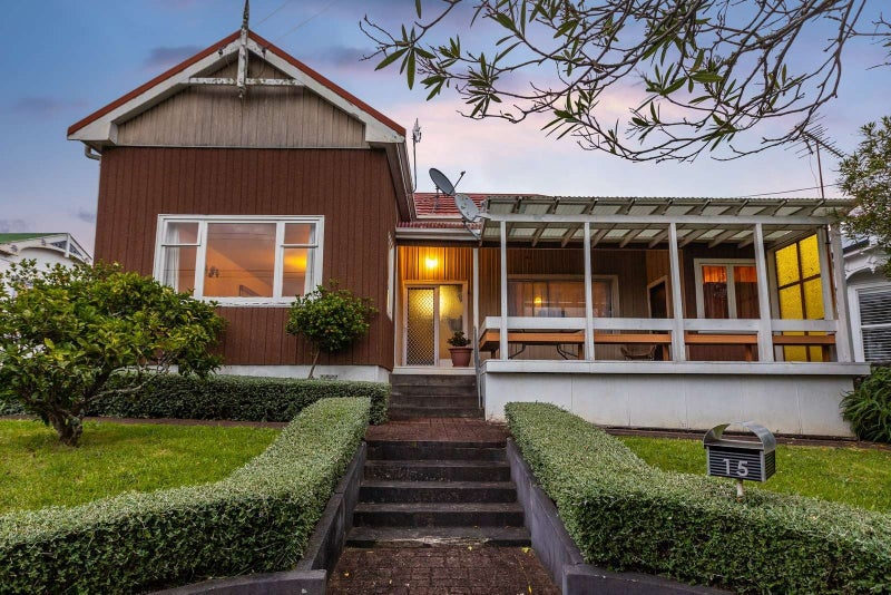 15 Milton Road, Mount Eden, Auckland - Carousel 1