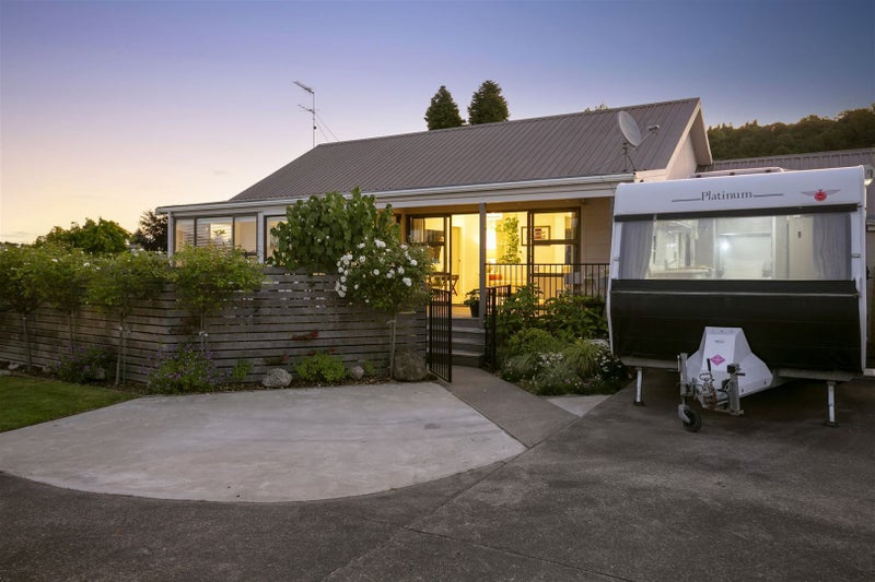 3A Dorothy Drive, Acacia Bay, Taupo - Carousel 2