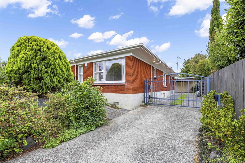 22 Kensington Place, Fairfield, Hamilton - Carousel 21