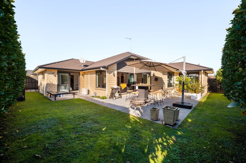 10 Kentwood Place, Flagstaff, Hamilton - Carousel 2