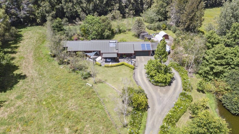 17 Lascelles Drive, Albany - Carousel 2