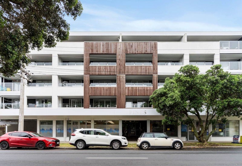 404/25 Bute Road, Browns Bay, Auckland - Carousel 1