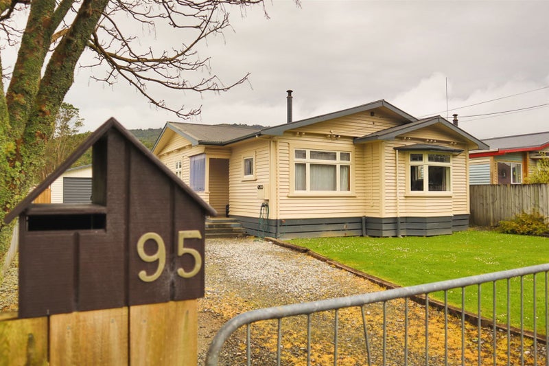 95 Marlborough Street, Greymouth, Greymouth - Carousel 1