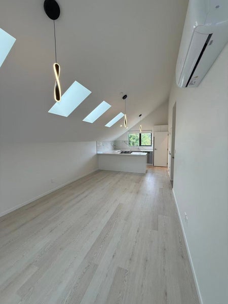 8/18 Beatrix Street, Avondale, Auckland - Carousel 1