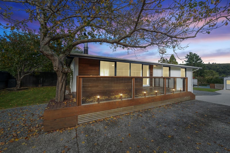 8 Gillespies Road, Birchville, Upper Hutt - Carousel 1