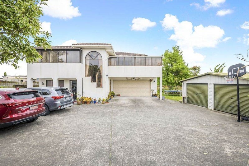 15 Alabaster Drive, Papatoetoe, Auckland - Carousel 1