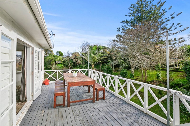 77 Ngamotu Road, Spotswood, New Plymouth - Carousel 1