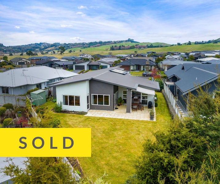 10 The Pheasant Tail, Nukuhau, Taupo - Carousel 1