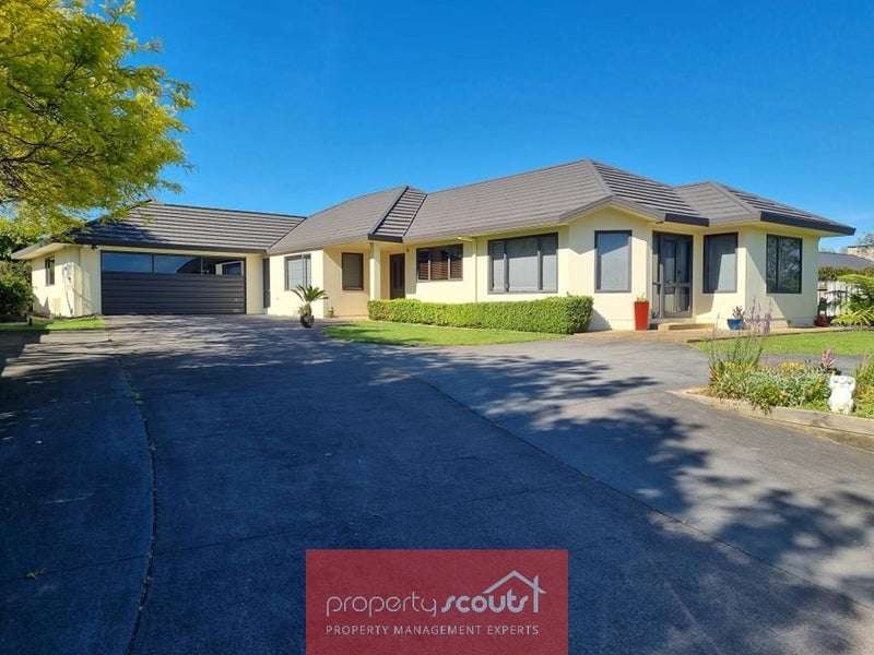 36D Shelter Grove, Frankleigh Park, New Plymouth - Carousel 1
