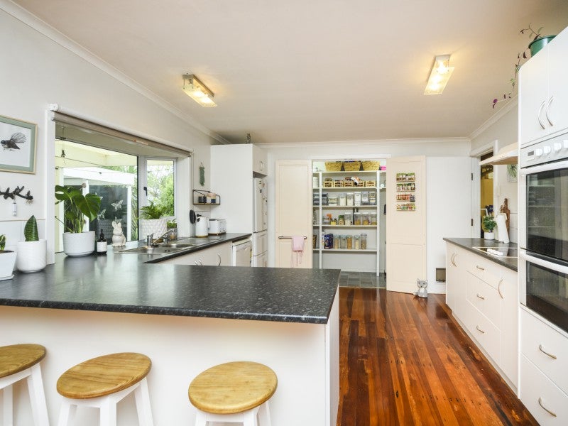 3 Maple Street, Bunnythorpe, Palmerston North - Carousel 2
