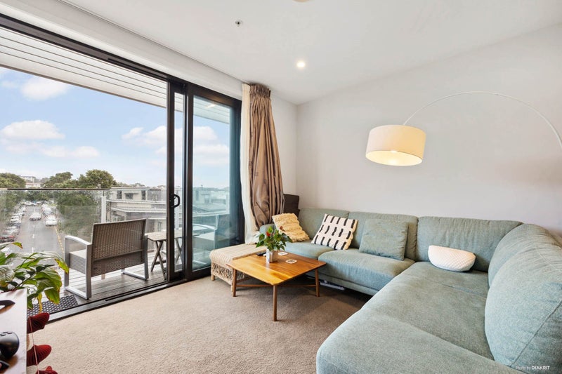 304/27 Enfield Street, Mount Eden, Auckland - Carousel 1