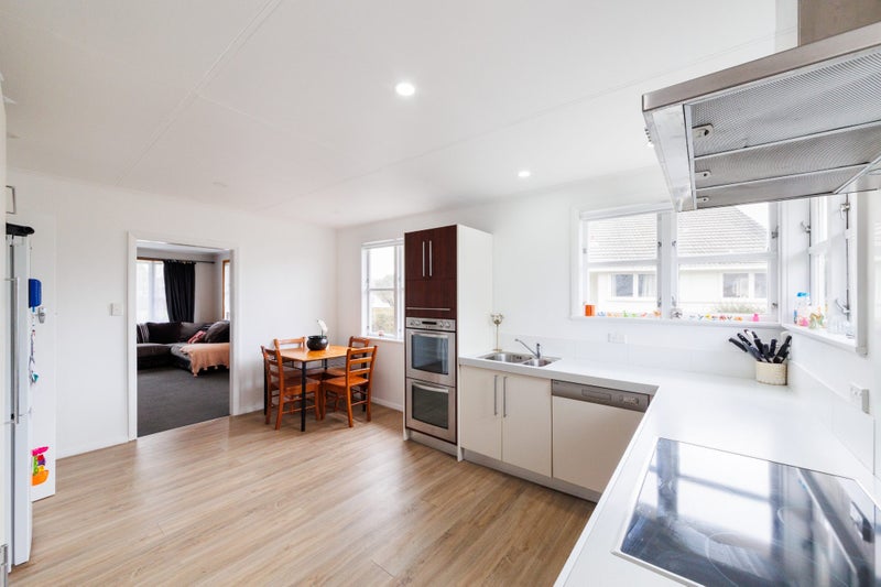 62 Ellesmere Crescent, Highbury, Palmerston North - Carousel 2