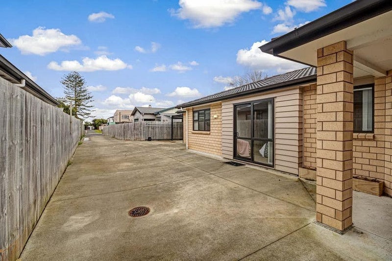 18A Beihlers Road, Weymouth, Auckland - Carousel 2