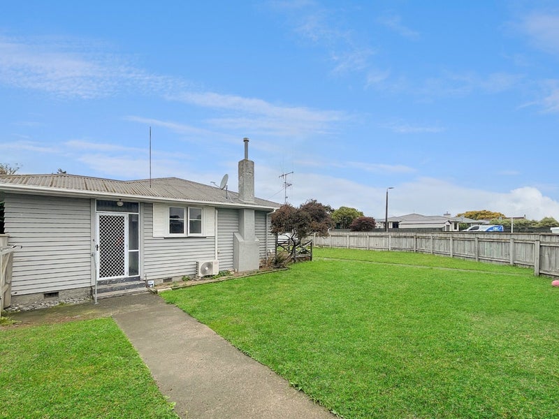 32 Roberts Line, Kelvin Grove, Palmerston North - Carousel 8