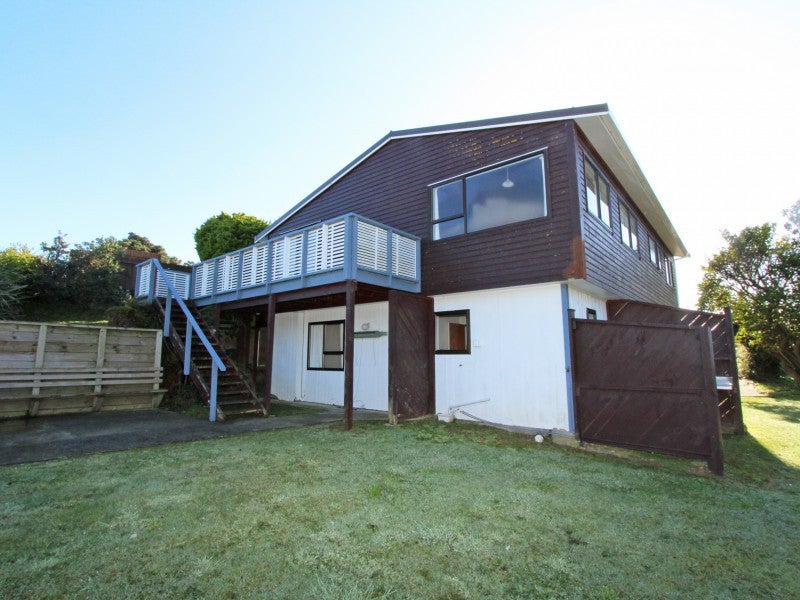 22 Clipper Street, Titahi Bay, Porirua - Carousel 2