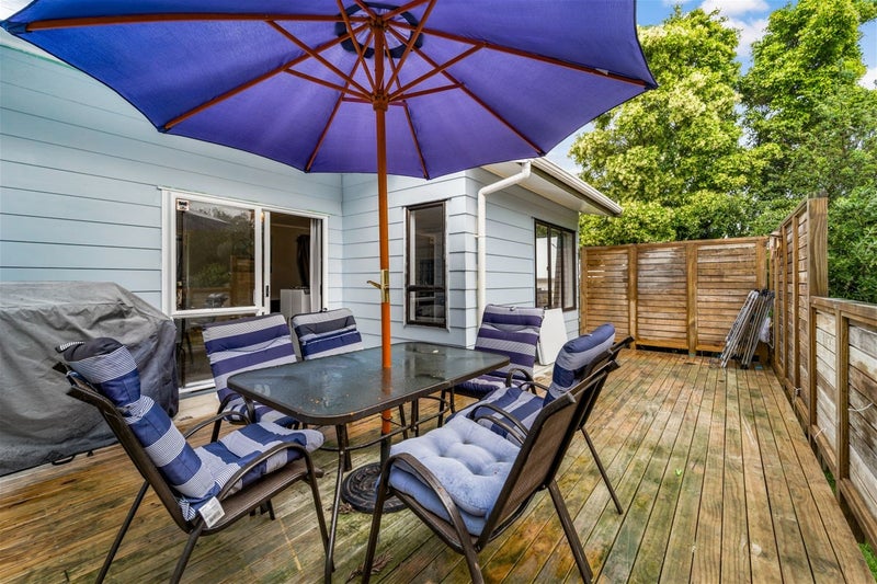 25 Buisson Glade, West Harbour, Auckland - Carousel 8