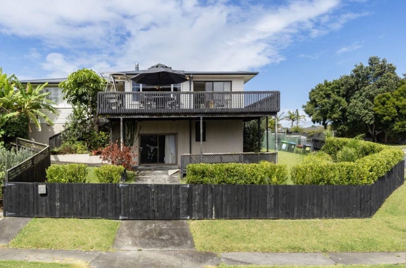 1 Rangitiki Crescent, Lynfield, Auckland - Carousel 1