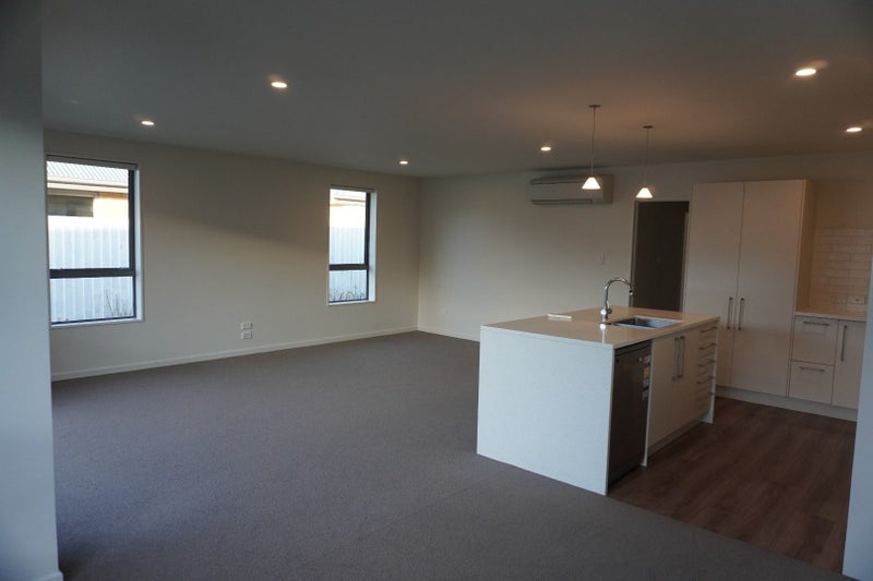 6 Strone Close, Broomfield, Christchurch - Carousel 2