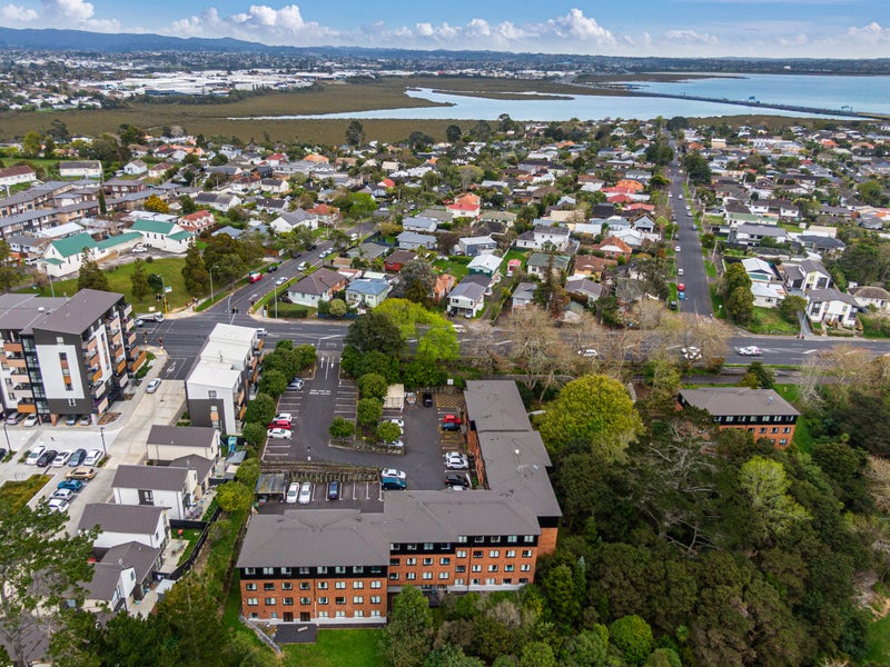 17/1510 Great North Road, Waterview, Auckland - Carousel 2