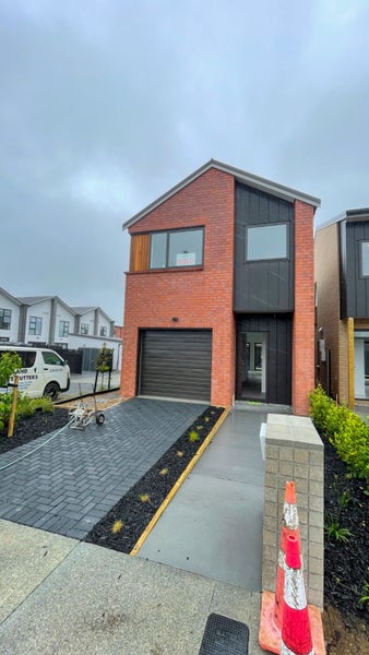 2 Jagoda Road, Westgate, Auckland - Carousel 1