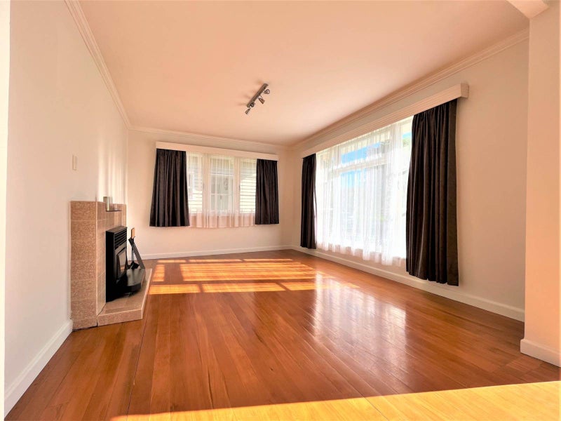 42 Te Koa Road, Panmure, Auckland - Carousel 2