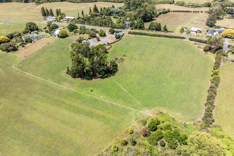 93 Hall Road, Peacocke, Hamilton - Carousel 1