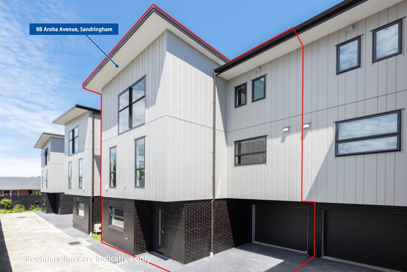 8B Aroha Avenue, Sandringham, Auckland - Carousel 2