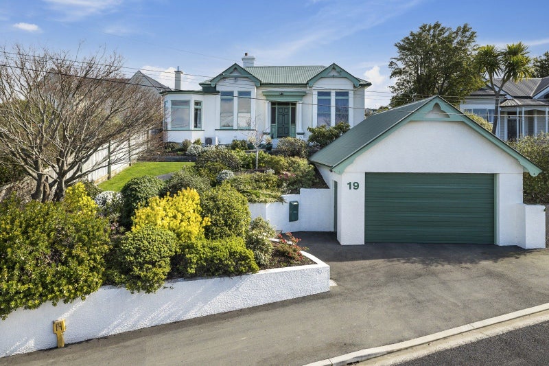 19 Granville Terrace, Belleknowes, Dunedin - Carousel 2