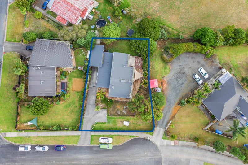 98 Alcoba Street, Kamo, Whangarei - Carousel 16