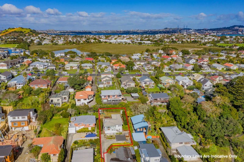 51 Kawerau Avenue, Devonport, Auckland - Carousel 2