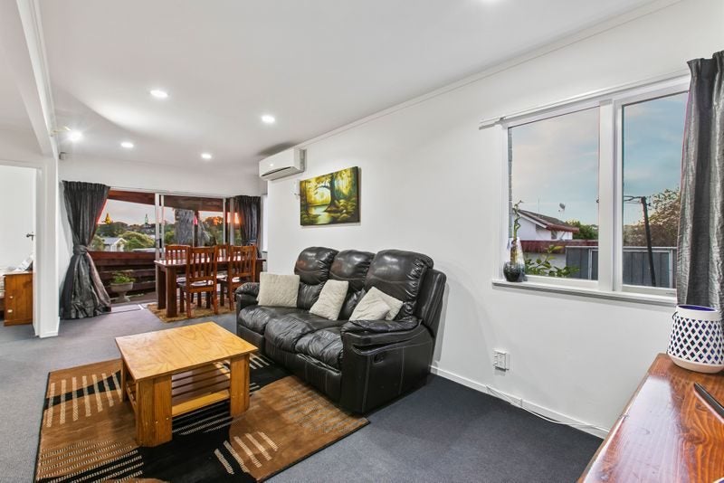 6/180 Halsey Drive, Mount Roskill, Auckland - Carousel 2