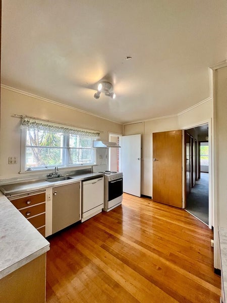 48 Felton Mathew Avenue, Saint Johns, Auckland - Carousel 1