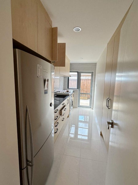 125A Coronation Road, Hillcrest, Auckland - Carousel 2