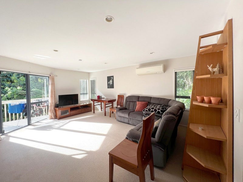 10 Zion Road, Birkenhead, Auckland - Carousel 1