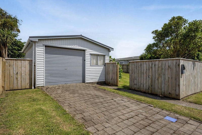 8 Wicklow Place, Bell Block, New Plymouth - Carousel 23