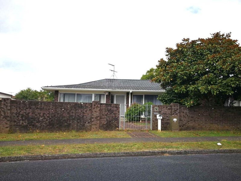35 Hedge Row, Sunnyhills, Auckland - Carousel 1