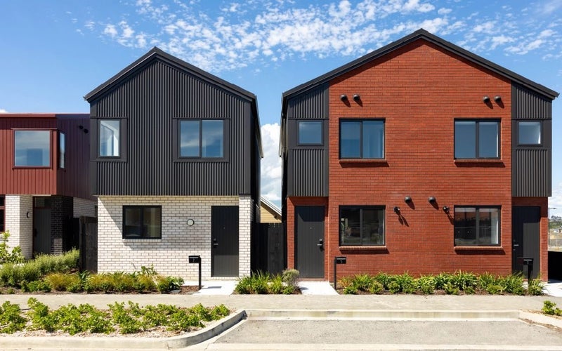 39 Te Tihi Street, Wiri, Auckland - Carousel 1