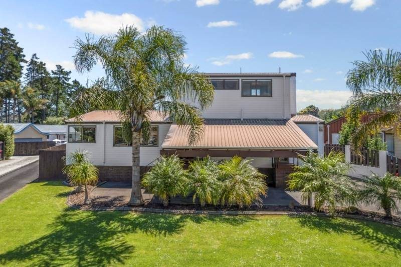 23 Carnoustie Drive, Wattle Downs, Auckland - Carousel 1