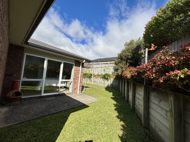 6 Catlins Glen, Aotea, Porirua - Carousel 13