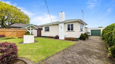 208 Carrington Street, Vogeltown, New Plymouth - Carousel 1