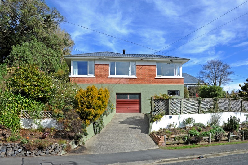 20 Sunbury Street, Andersons Bay, Dunedin - Carousel 1